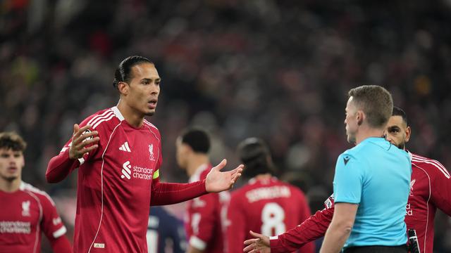 liverpool dibantai PSV 4 : 1